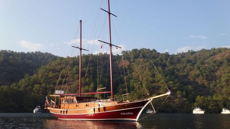 paros-traditional-gulet-shared-or-private-island-cruise