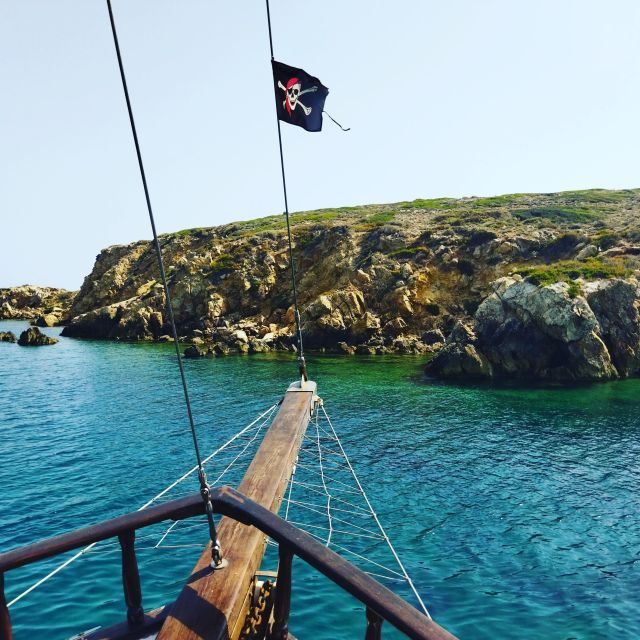 paros-traditional-gulet-shared-or-private-island-cruise