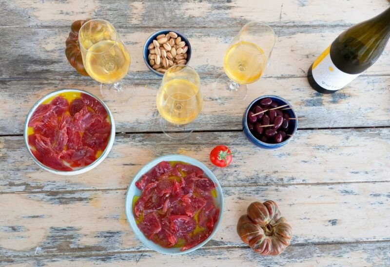 paros-wine-tasting-at-local-winery
