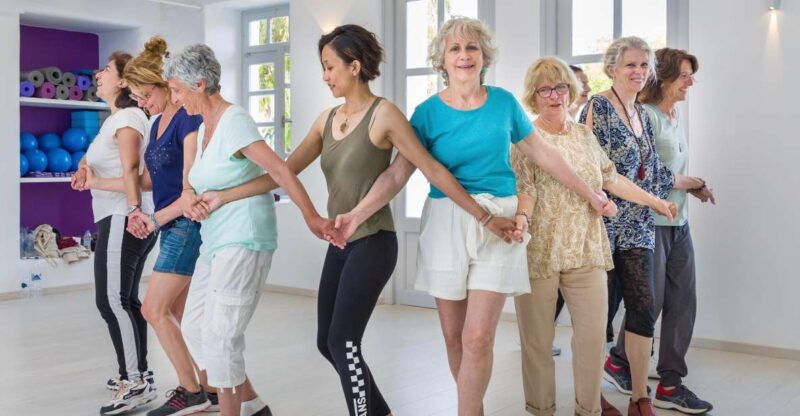 paroslets-dance-greek-with-joy-and-fun