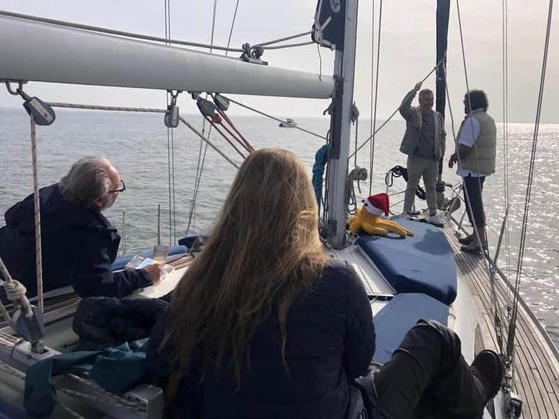 Parque das Nações: Yoga and meditation at sunrise aboard a sailboat! - The Experience: A Detailed Breakdown