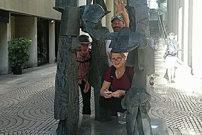 participate-in-a-fun-scavenger-hunt-in-santa-fe-by-wacky-walks