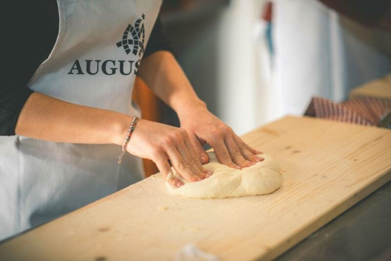 partinico-pizza-making-class-on-an-organic-farm-with-wine