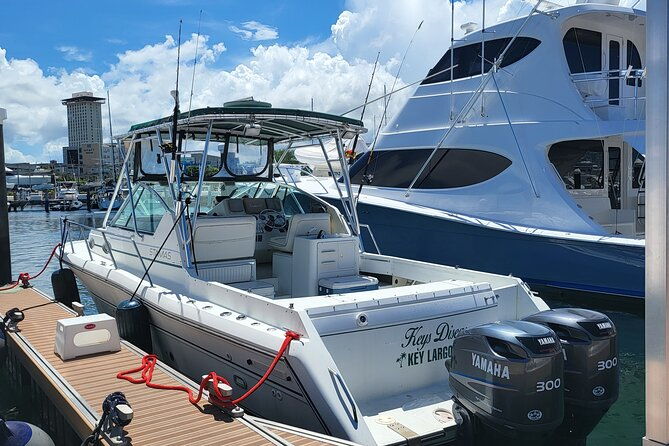 party-boat-at-san-juan-bay-day-cruise-ii-drink-snacks