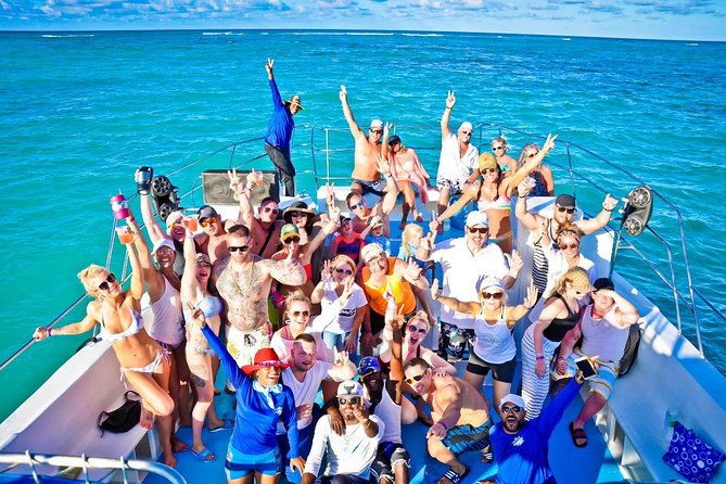 party-boat-booze-cruise-and-snorkeling-open-bar