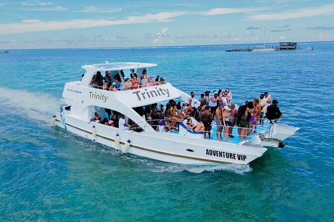 party-boat-catamaran-excursion-in-punta-cana