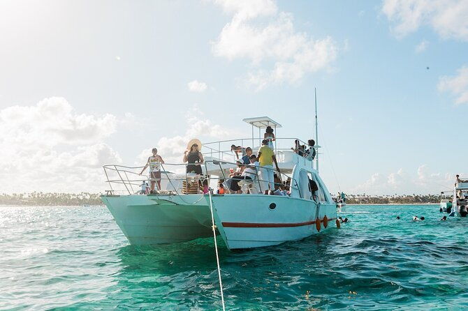 party-boat-tour-with-snorkelling-in-punta-cana