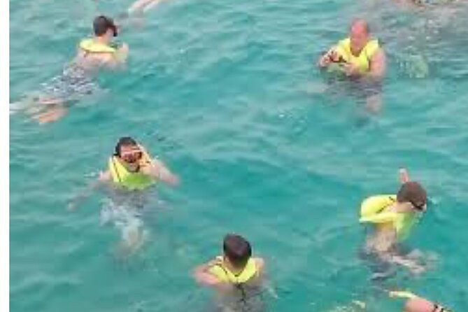 party-catamaran-snorkeling-tour-in-montego-bay