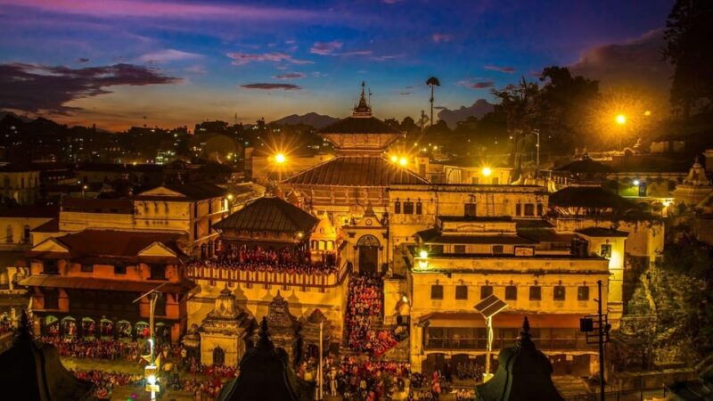 pashupatinath-evening-tour-of-temple-and-aarati-ceremony