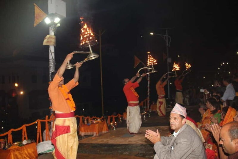 Pashupatinath Temple Aarti & Cremation Evening Tour - Key Points