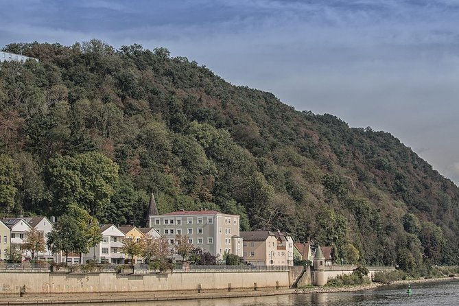 passau-castle-tour-with-viewpoint-linde-battery-the-st-georges-chapel