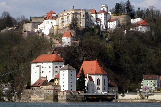 passau-castle-tour-with-viewpoint-linde-battery-the-st-georges-chapel