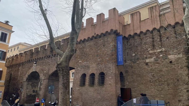 Passetto di Borgo:Vaticans Hidden Path & Castel Sant'Angelo - A Detailed Look at the Tour Experience