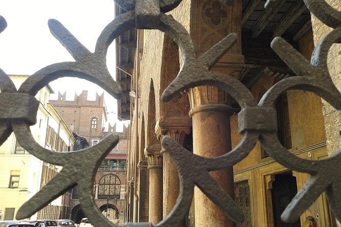 Passionate Verona: Living Romeo and Juliet's Story - FAQ