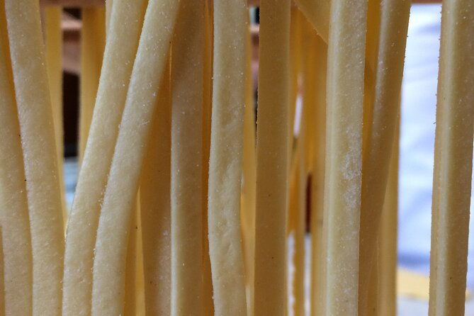 pasta-and-pizza-cooking-class-in-cortona