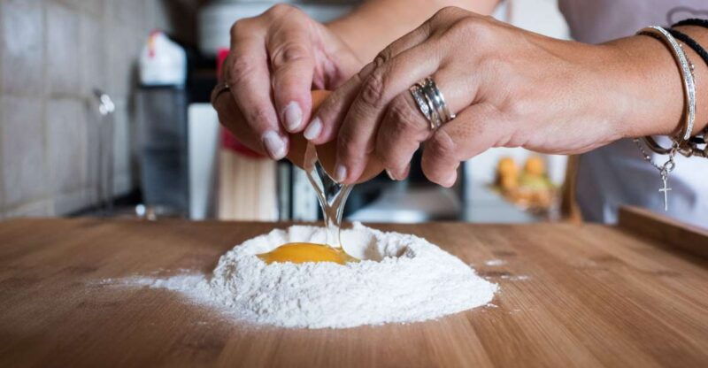 pasta-and-tiramisu-class-at-a-locals-home
