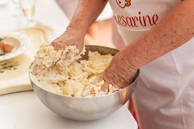 pasta-making-class-with-mamma-in-assisi
