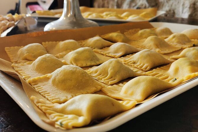 pasta-masterclass-and-wine-tour-in-the-minardi-vineyard