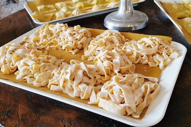 pasta-masterclass-and-wine-tour-in-the-minardi-vineyard