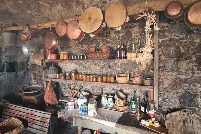 path-of-gods-hike-with-food-experience-at-shepherds-hut