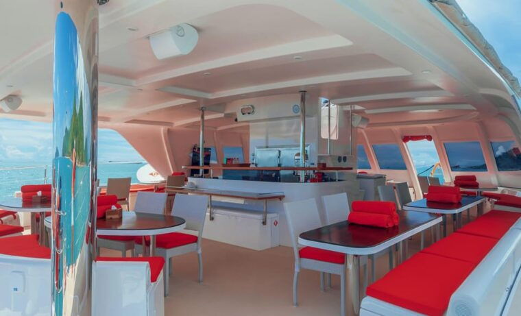 pattaya-2-islands-one-day-trip-on-catamaran-with-lunch