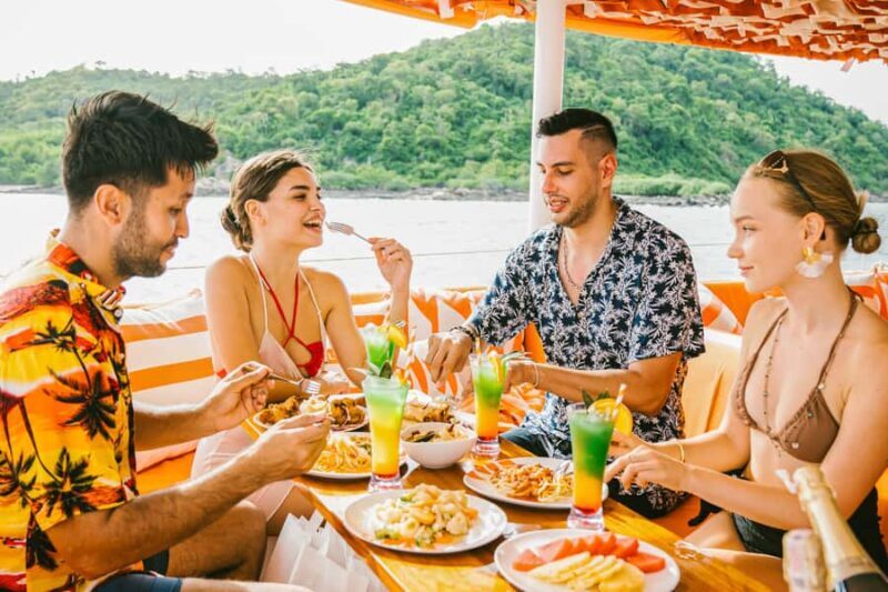 Pattaya: 3-Island Hopping Sunset Yacht & Buffet with Live DJ - Delicious Food and Beverage Offerings