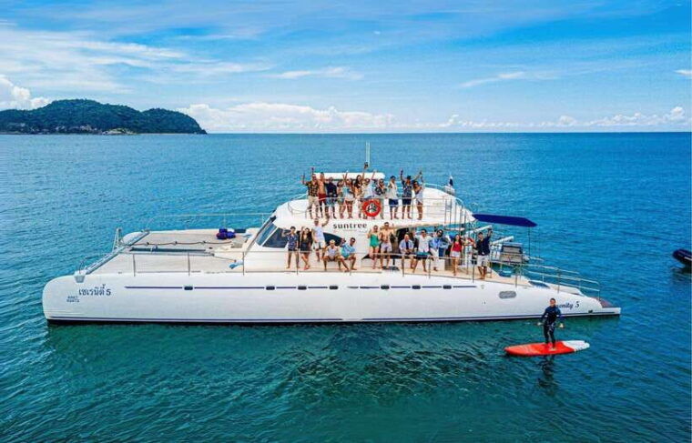 pattaya-3-islands-day-tour-on-catamaran-with-buffet-lunch