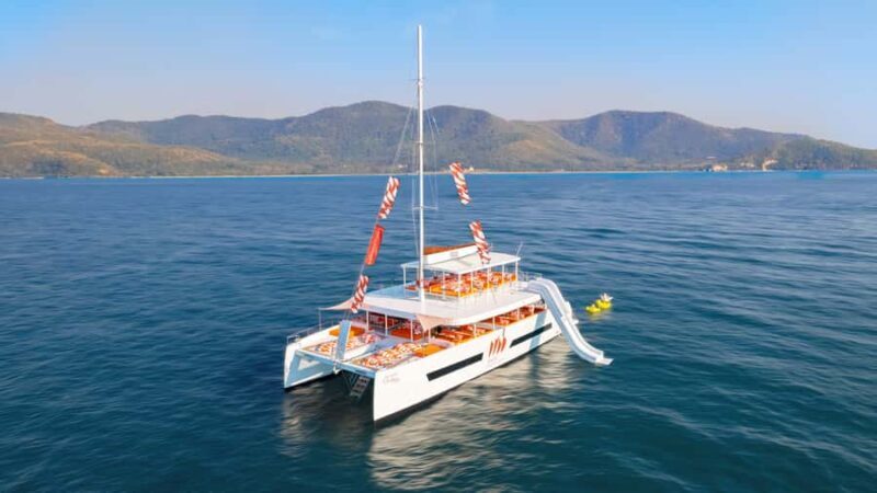 Pattaya: 3 Islands Yacht Sunset Party with Live DJ & Buffet - Key Points