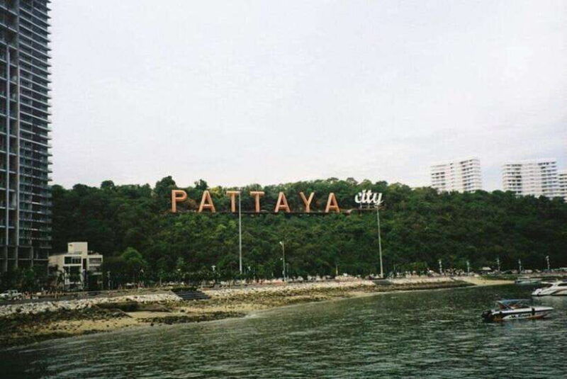 pattaya-buddha-floating-market-gems-museum-tour-lunch