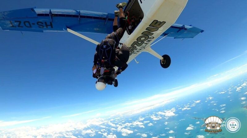pattaya-dropzone-tandem-skydive-experience-with-ocean-views