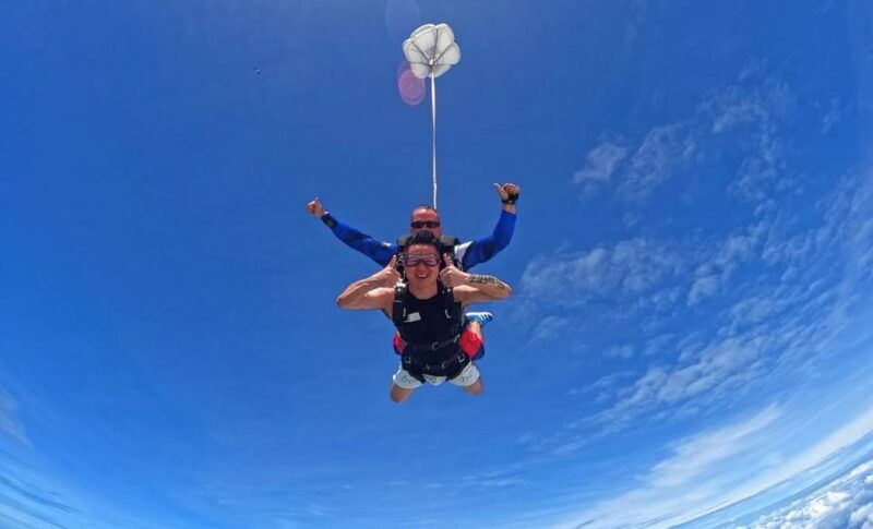 pattaya-dropzone-tandem-skydive-with-return-transfer