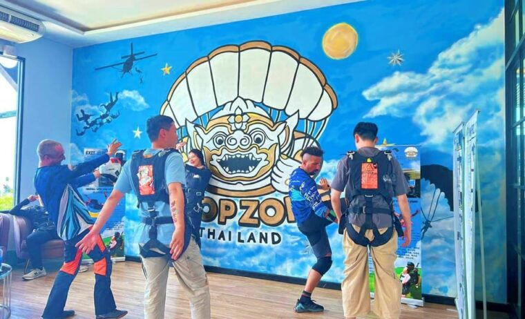 pattaya-dropzone-tandem-skydive-with-return-transfer
