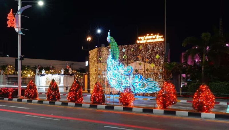 Pattaya: Evening City Tour & Alcazar Cabaret Show - The Sum Up