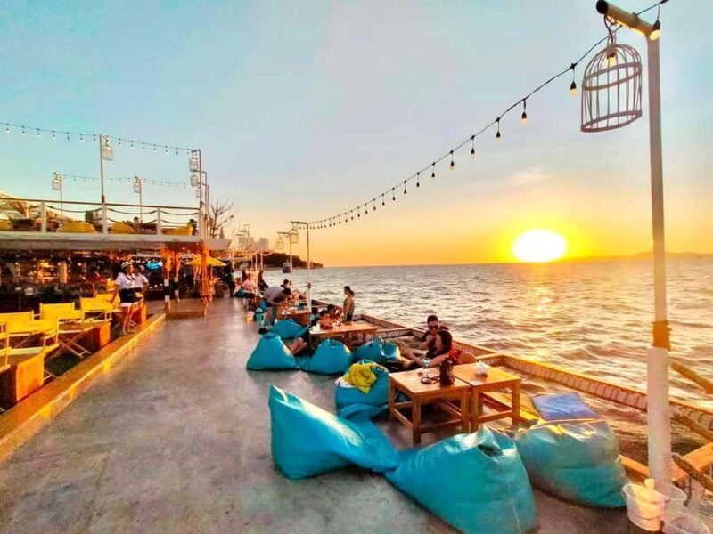 Pattaya: Floating Cafe & Optional Squid Fishing - Value for Money