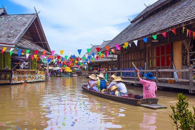 Pattaya Floating Market with Famous Landmarks Tour - Practical Tips and Considerations