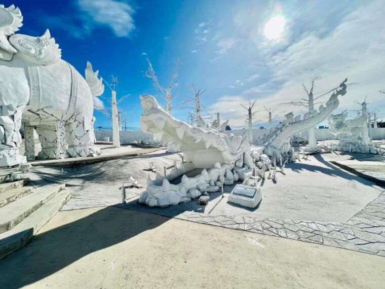 pattaya-frost-magical-ice-of-siam-tourist-entry-ticket