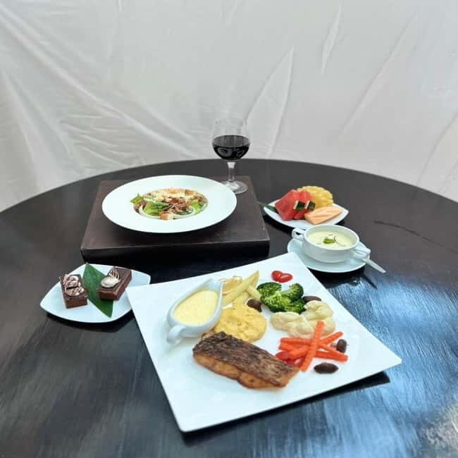 Pattaya: Indigo Bar at Bay Beach Resort Jomtien F&B Packages - Pricing and Value Analysis