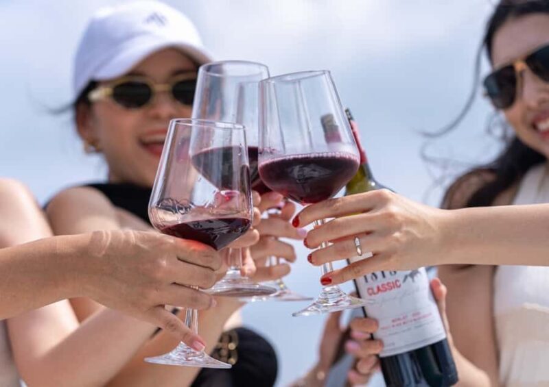 Pattaya: Private Traditional Boat Island Escape in Sattahip - Key Points