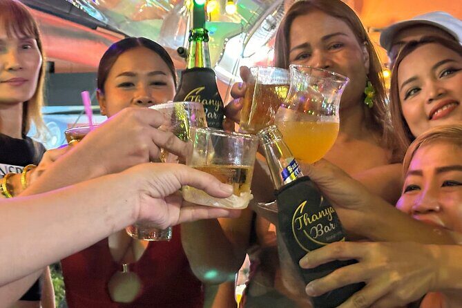 Pattaya: Rooftops & Clubs - Walking Street, Tree Town, Soi 6 - Exploring Soi 11