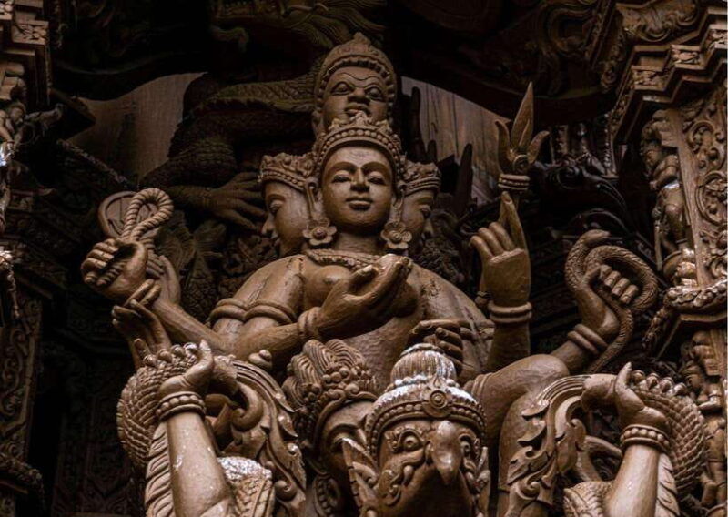 pattaya-sanctuary-of-truth-admission-with-guided-tour