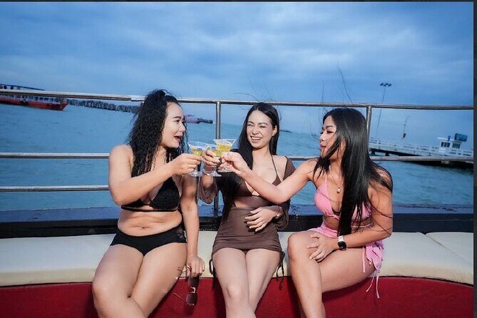 Pattaya Sunset Boat Party with Model Dancers, Music and Food - Who Is This Tour Best Suited For?