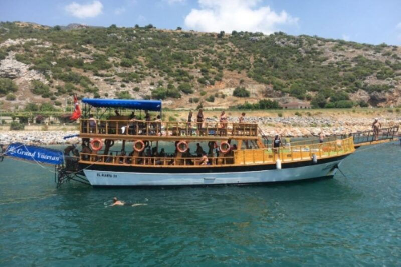 peaceful-bliss-alanyas-quiet-relax-boat