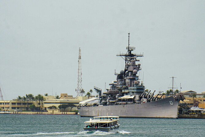 pearl-harbor-battleship-missouri-memorial-and-uss-arizona