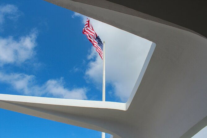 pearl-harbor-battleship-missouri-memorial-and-uss-arizona