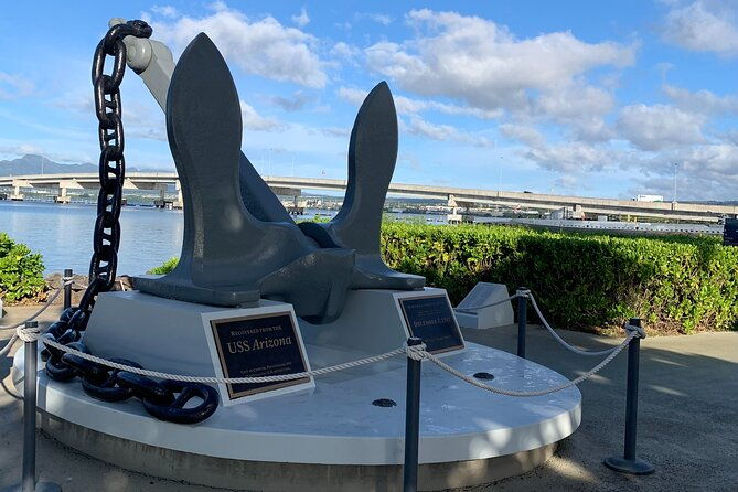 pearl-harbor-tour-arizona-memorial-and-uss-bowfin-2