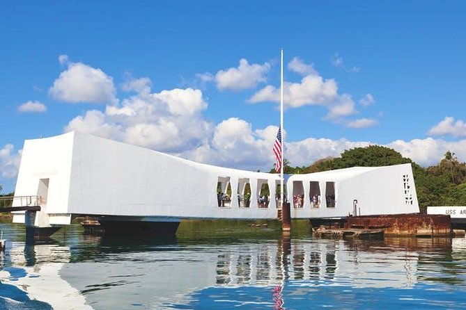 pearl-harbor-uss-arizona-and-honolulu-city-tour