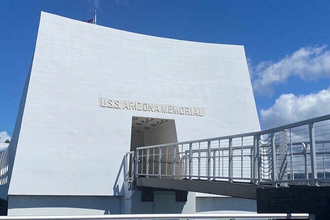 Pearl Harbor USS Arizona Memorial, small group Tour - Exploring Honolulu’s Historic Landmarks  