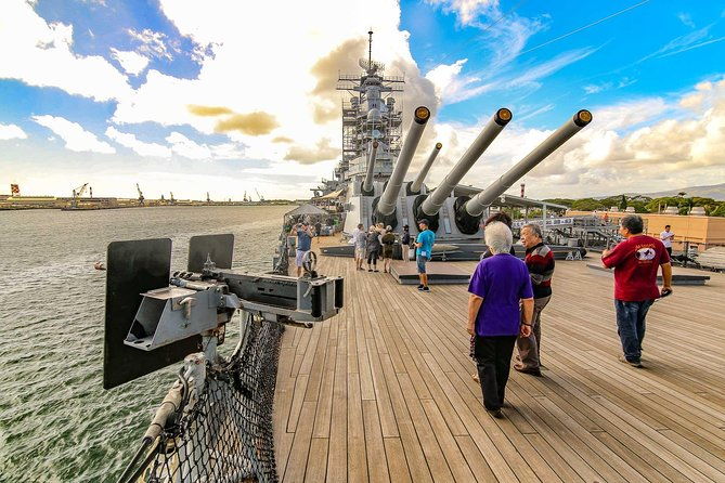 pearl-harbor-uss-arizona-memorial-uss-missouri-battleship-tour-from-waikiki