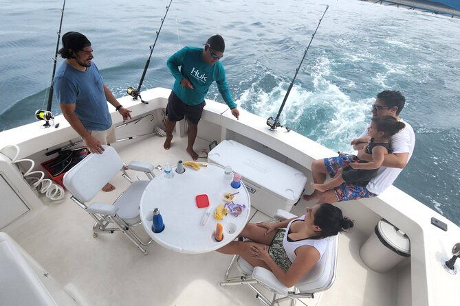 pearl-islands-snorkeling-and-fishing-day-on-a-private-yacht