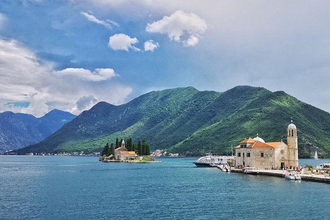 pearls-of-boka-bay-private-tour